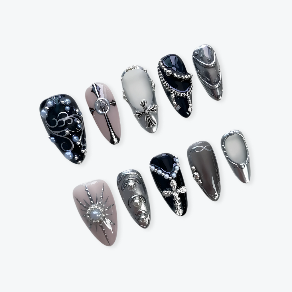 Noir Chrome