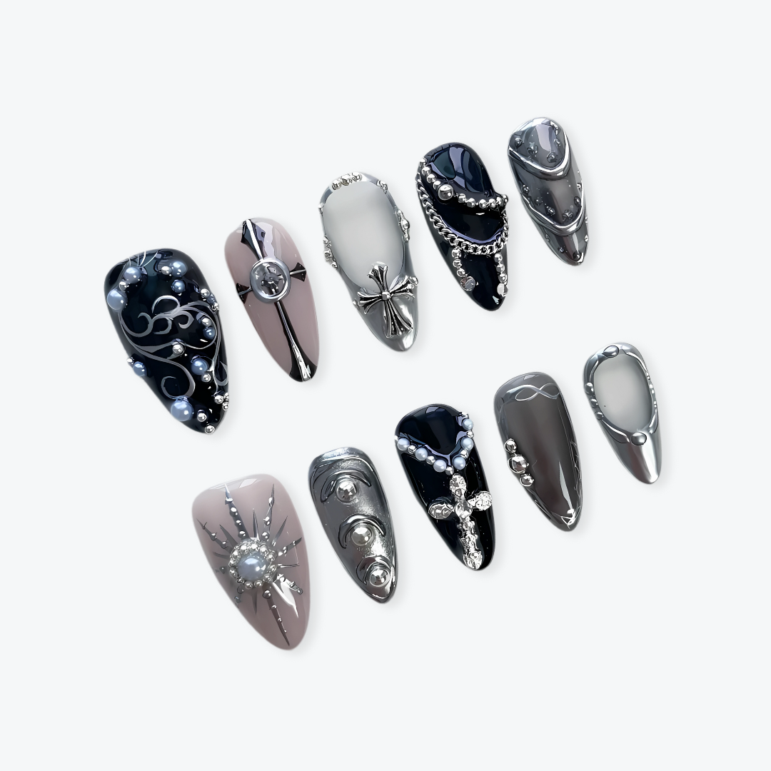 Noir Chrome